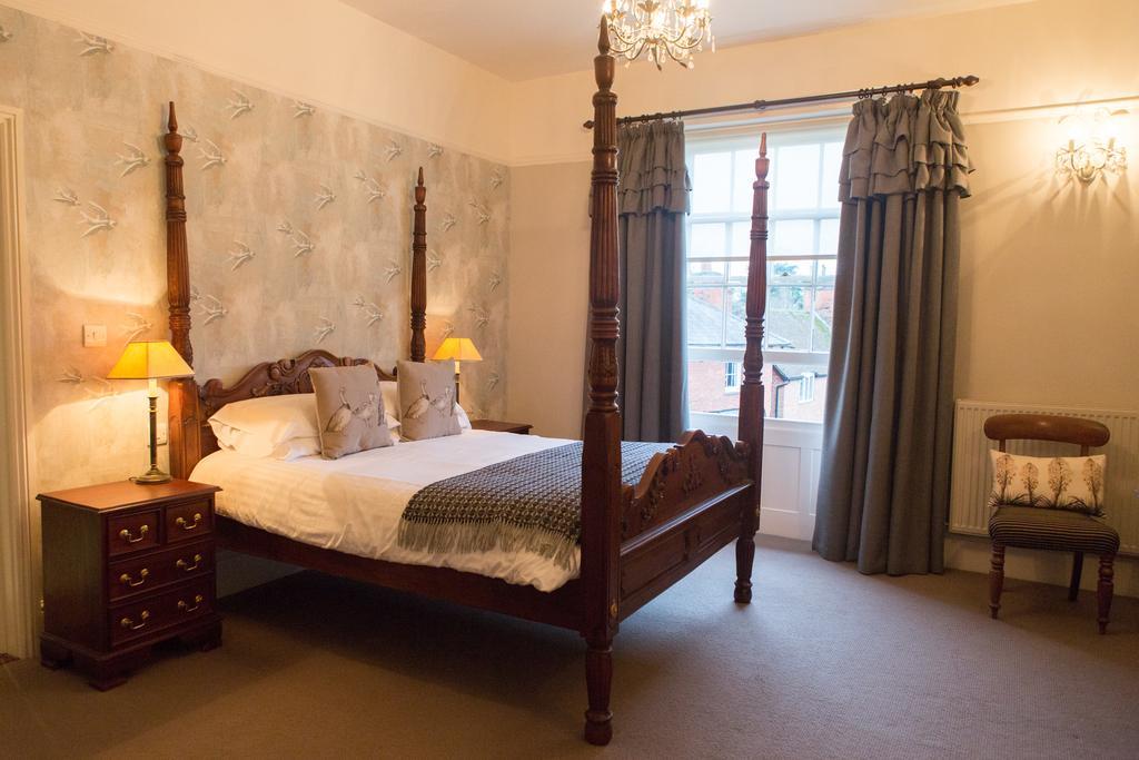 The King'S Head Hotel Уинчестър Стая снимка
